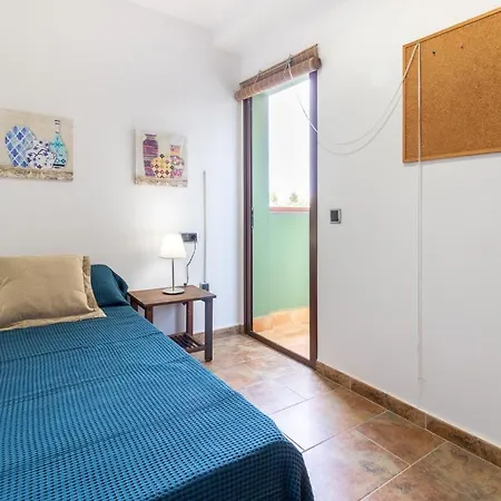 Διαμέρισμα Flatguest Matorral + 3bdr + Bbq + Airport